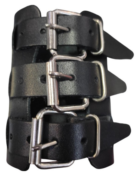 Muñequera cuero lisa tres hebillas