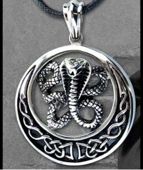 Colgante Cobra Celta Acero  