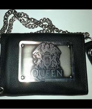 Cartera Cuero QUEEN - Logo con cadena